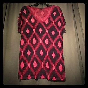 Pink tribal print short sleeved top